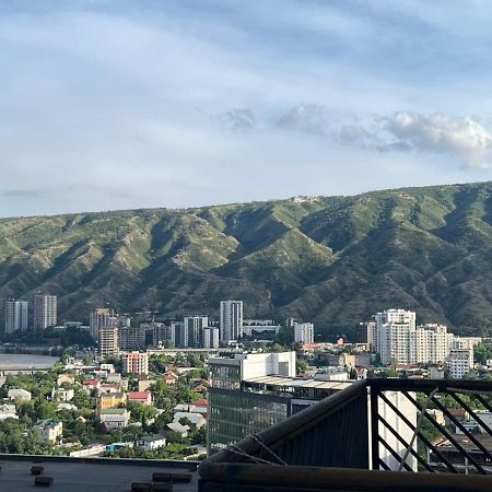 Hotel Sky Room Тбилиси Экстерьер фото