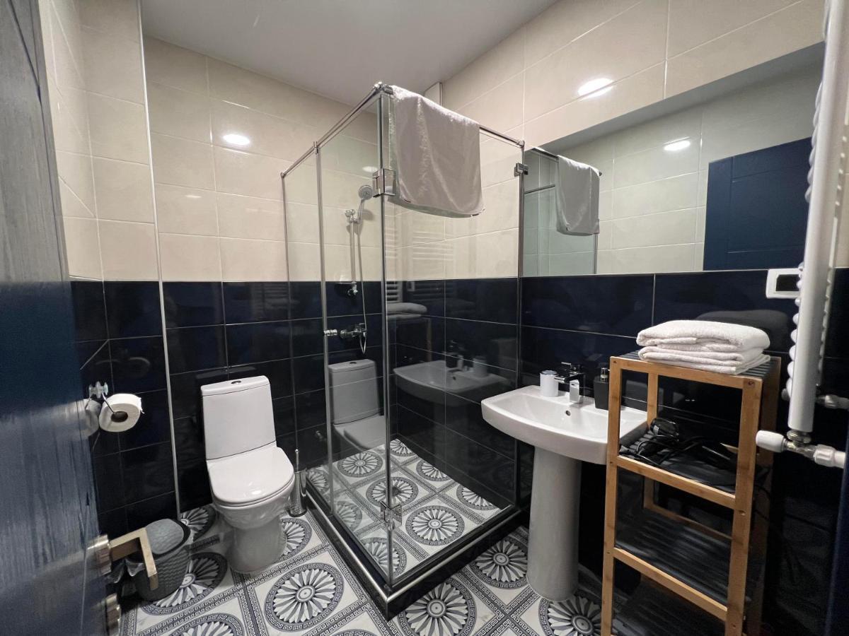 Hotel Sky Room Тбилиси Экстерьер фото